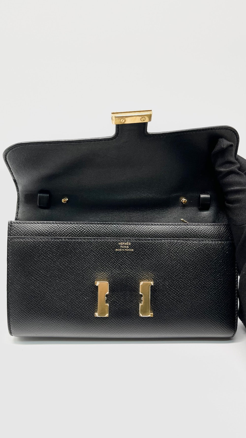 Like New. Hermes Constance To Go Epsom Black GHW. UNN001MC|13887