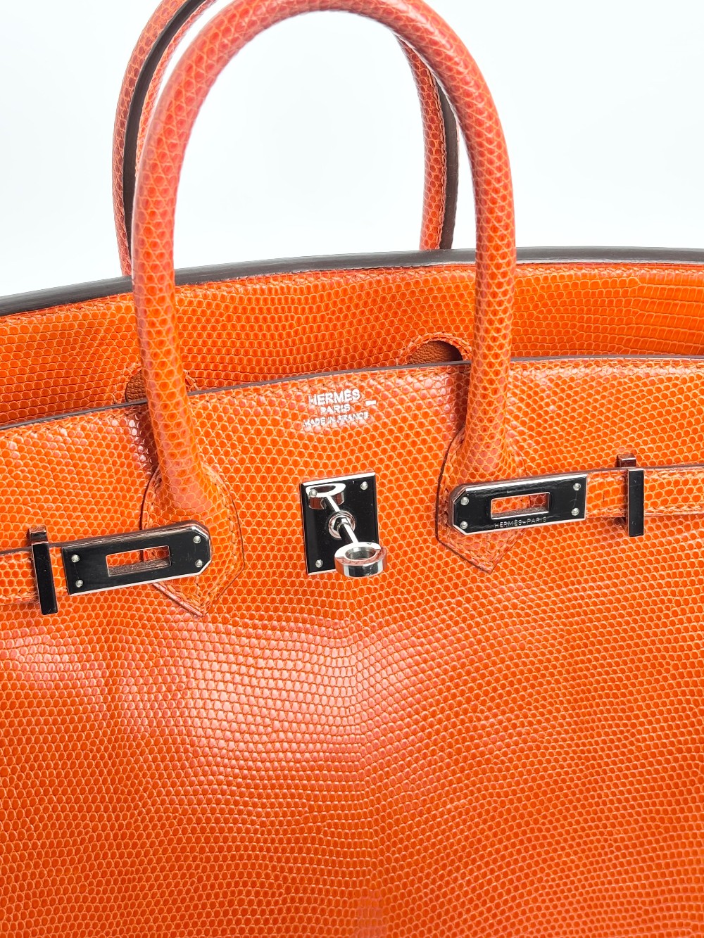 Preowned. Hermes Birkin 25 Lizard Tangerine PHW. J Square 30|3426