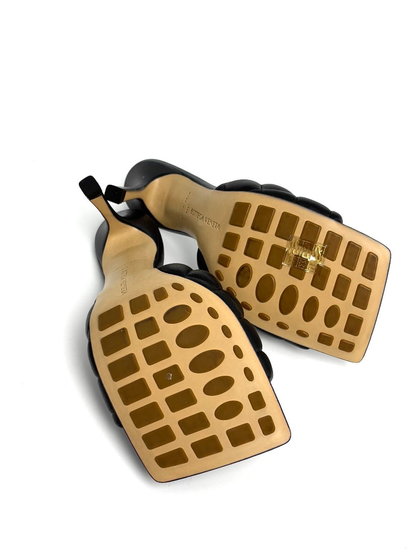 [SALE] Brand New. Bottega Low Heel Black. 39|8322