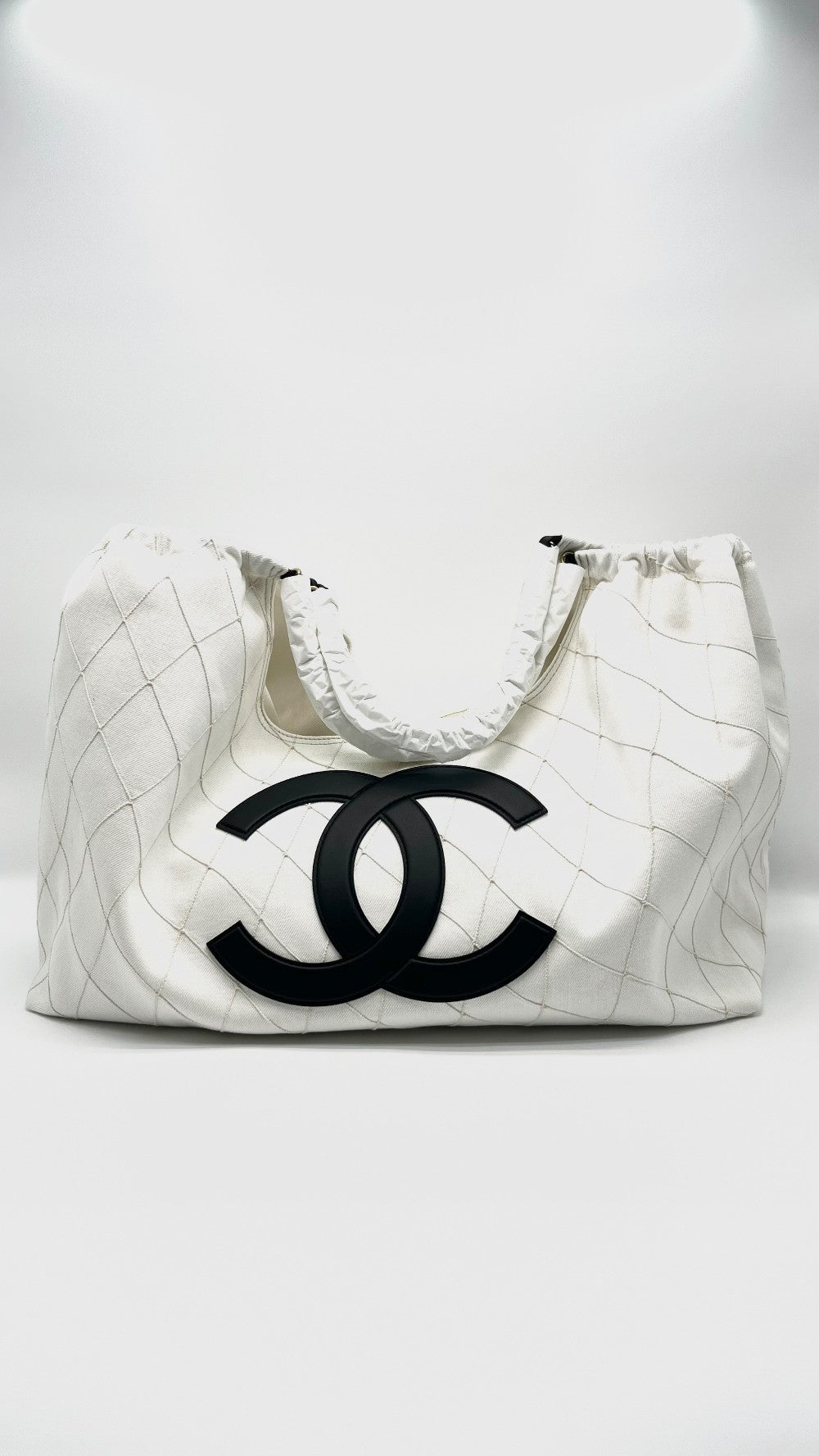 Brand New. Chanel Small Shopping Tote Denim Bag GHW. TNG85AG7|16746