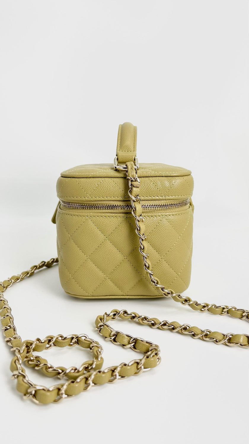 Brand New. Chanel Vanity Case Resin. G3TGGXCG|4225