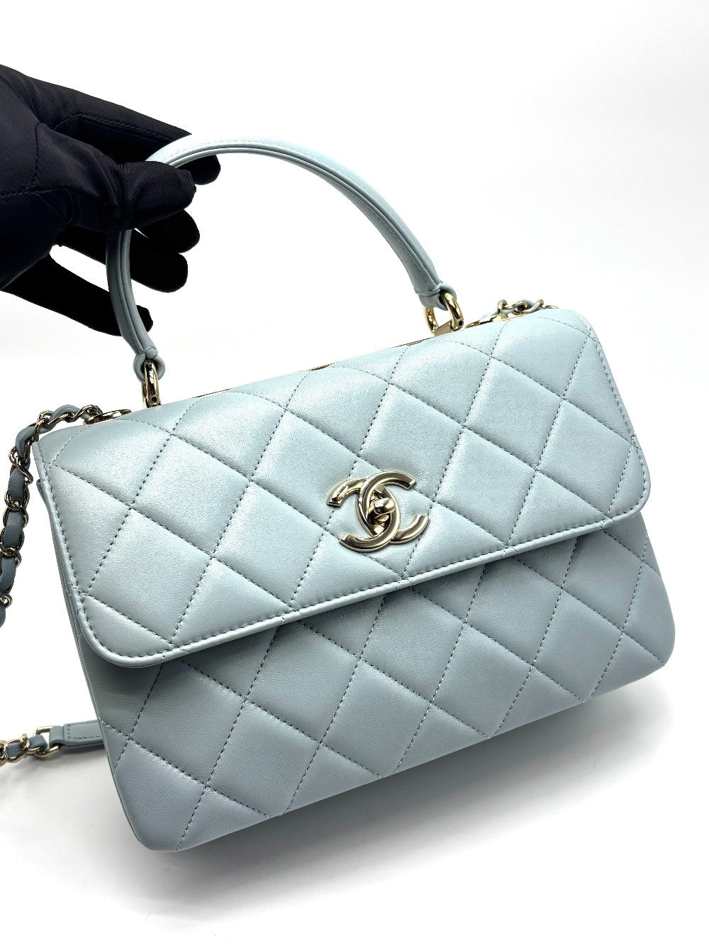 Unused. Chanel Trendy CC Top Handle Light Blue GHW. E5GKH6T8|17120