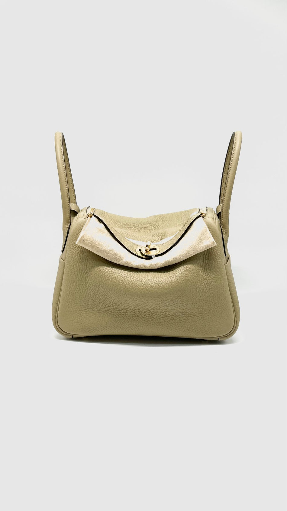 Brand New. Hermes Lindy 26 Trench Clemence GHW. KCT816NH|13628