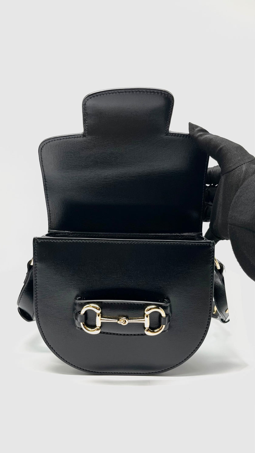 [SALE] Like New. Gucci Horsebit Mini Round Black GHW|8467