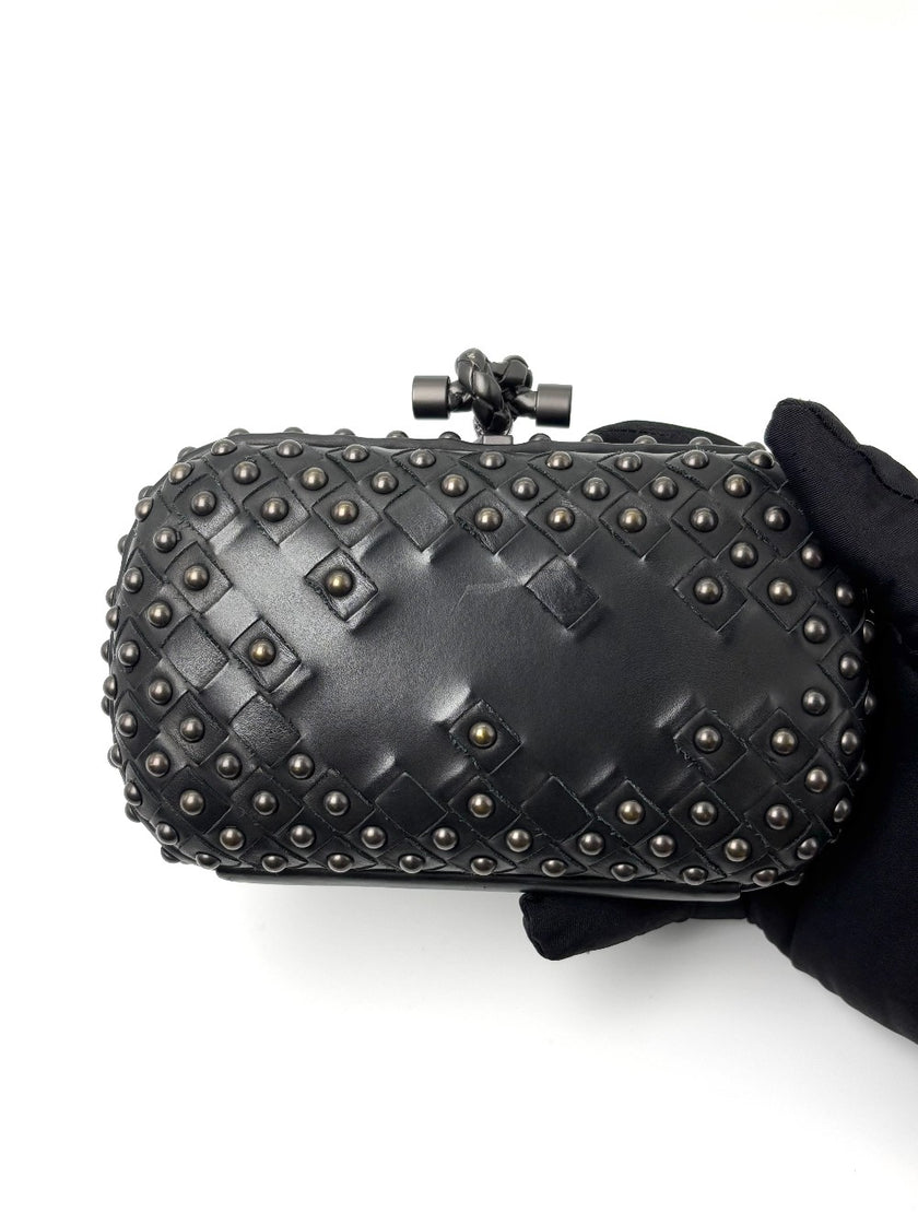 Preowned. Bottega Intrecciato Clutch Black Ruthenium|6620