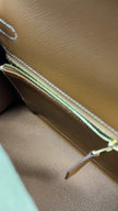 Unused. Hermes Kelly 25 Gold Epsom Sellier GHW. ZMU537NF|5777