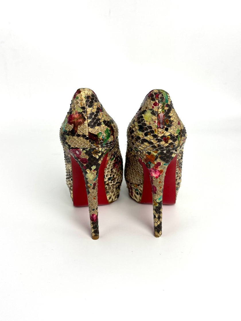 Like New. Louboutin Heel Snakeskin. 35|10723