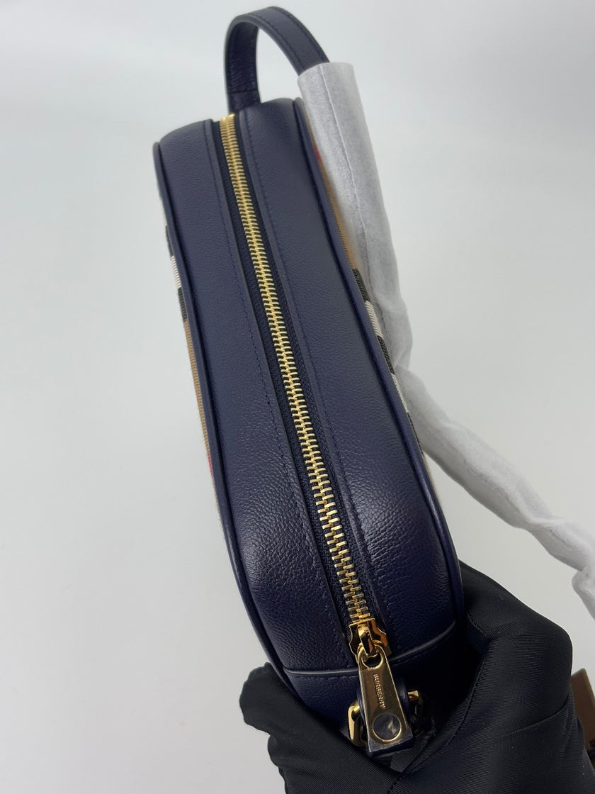 [SALE] Brand New. Burberry Camera Bag Blue|6323
