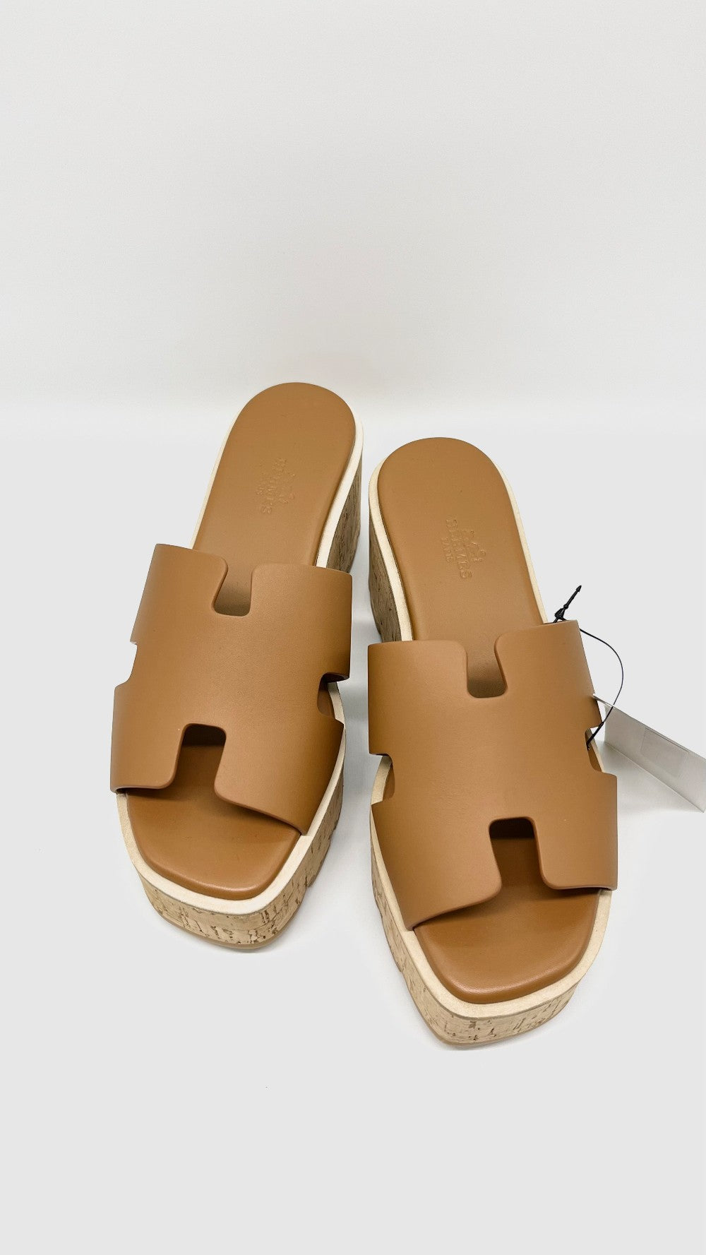 Brand New. Hermes Eze Gold. 37|10370