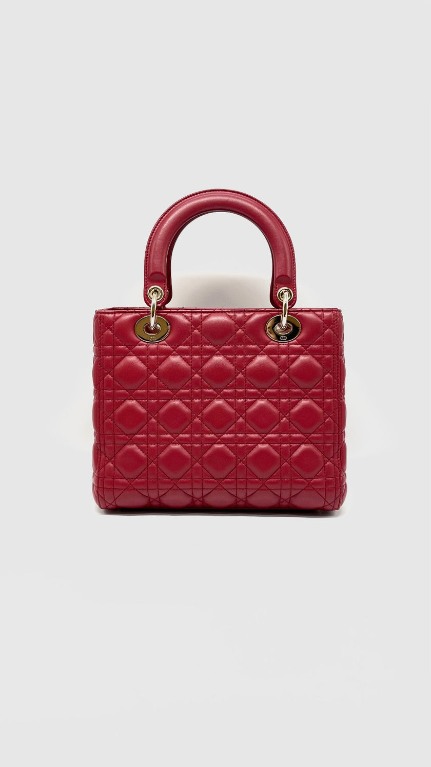 Preowned. Lady Dior Medium Lambskin Red GHW. 18MA0199|11611