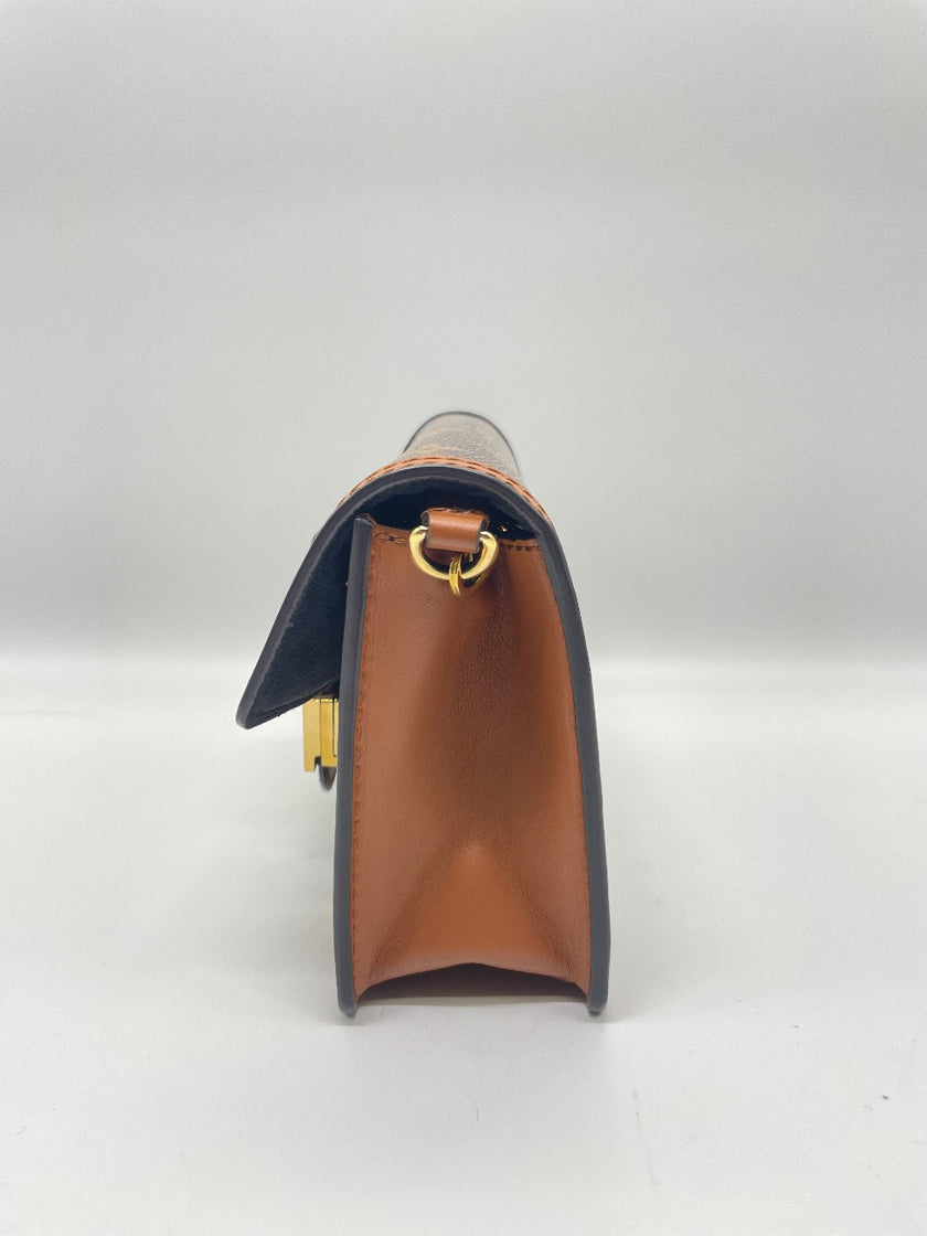 Preowned. LV Dauphine Chain Wallet Monogram And Monogram Reverse|13433