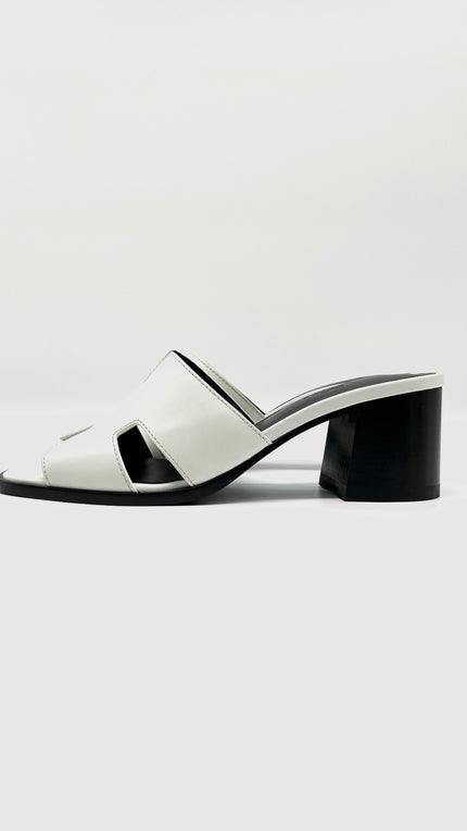 Brand New. Hermes Helia Low Heel White. 39.5|10551