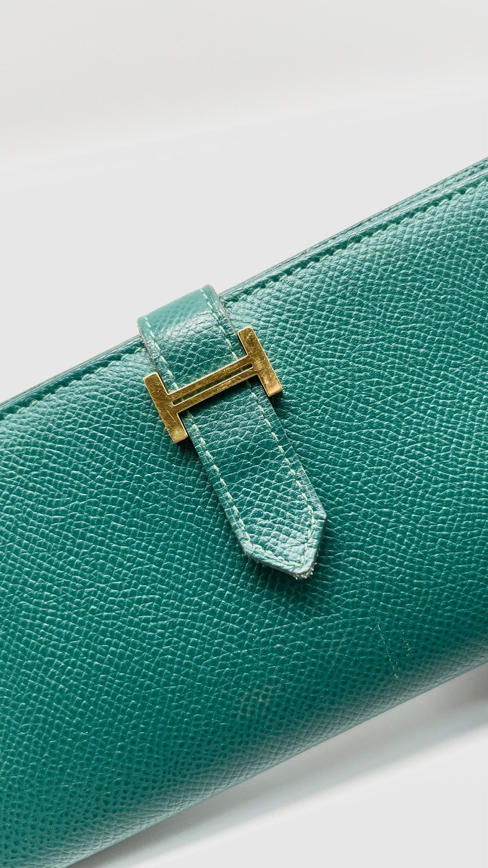 Preowned. Hermes Bearn Long Wallet Malachite GHW. ABY002NZ|9932