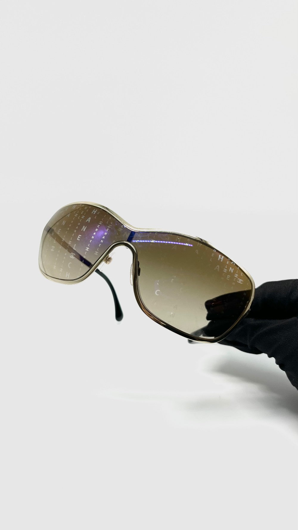 Preowned. Chanel Matrix Sunglasses|12188