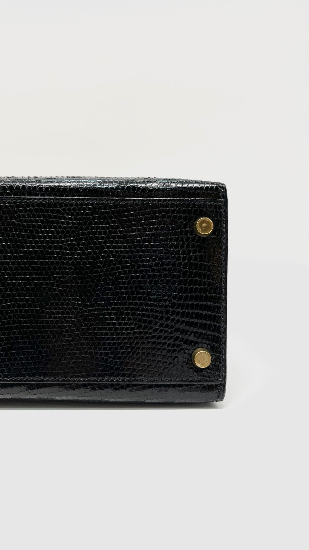 Preowned. Hermes Kelly 32 Noir Lizard GHW. U Circle R|11226