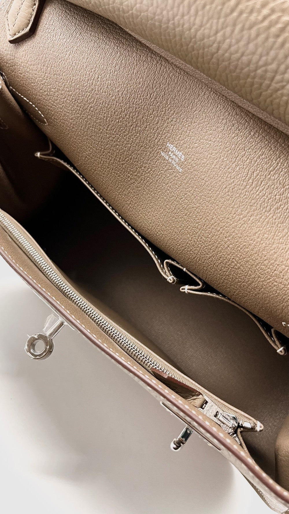 Brand New. Hermes Jypsiere 28 Etoupe Clemence PHW. KNS766AG|13643