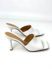 Brand New. Bottega Low heel White. 37|7518