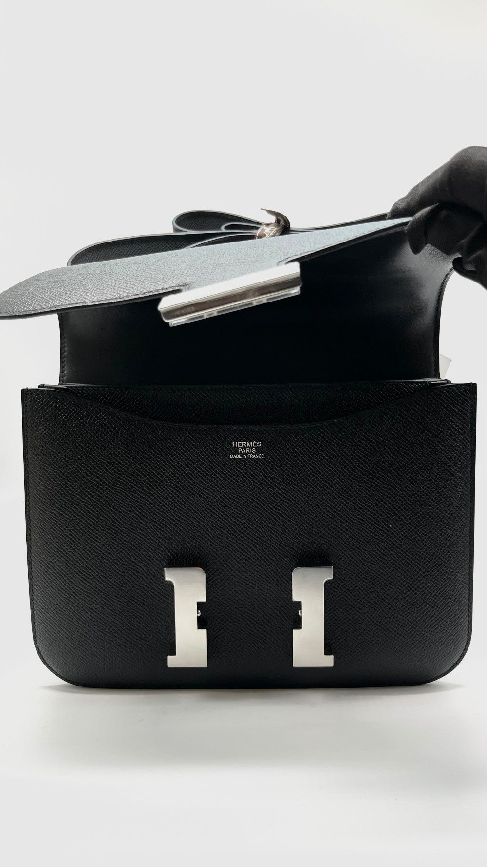 Unused. Hermes Constance 24 Black Epsom PHW. CHT917BT|9684