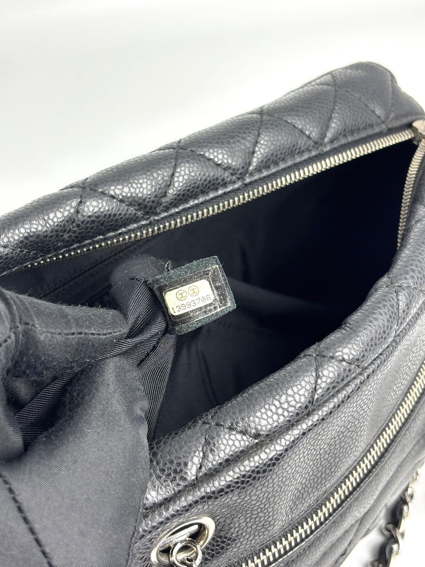 Preowned. Chanel Bowler Tote Black. 13993706|4048