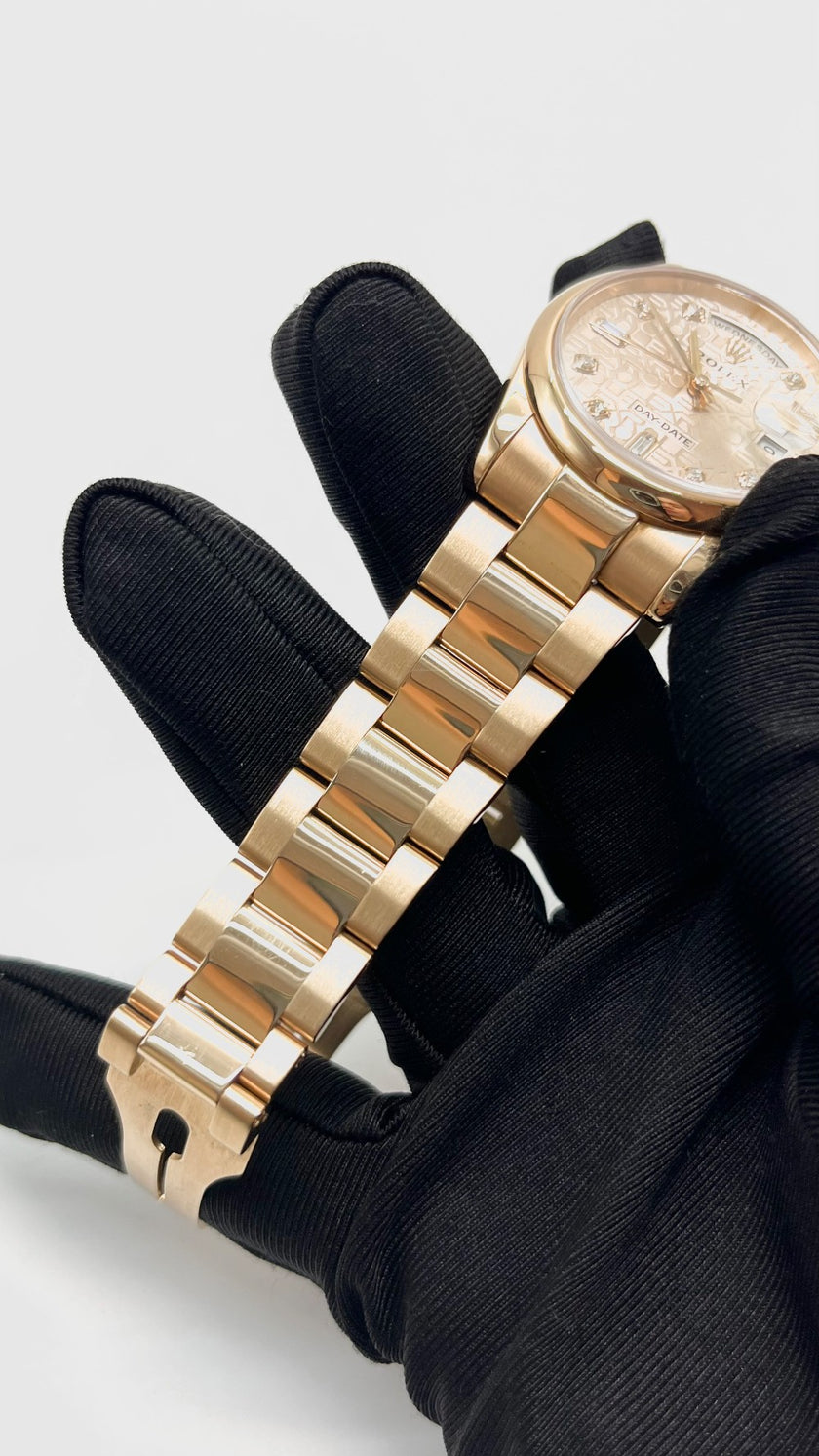 Preowned. Rolex Daydate Computer Dial Diamonds RG Oyster 36MM|16329