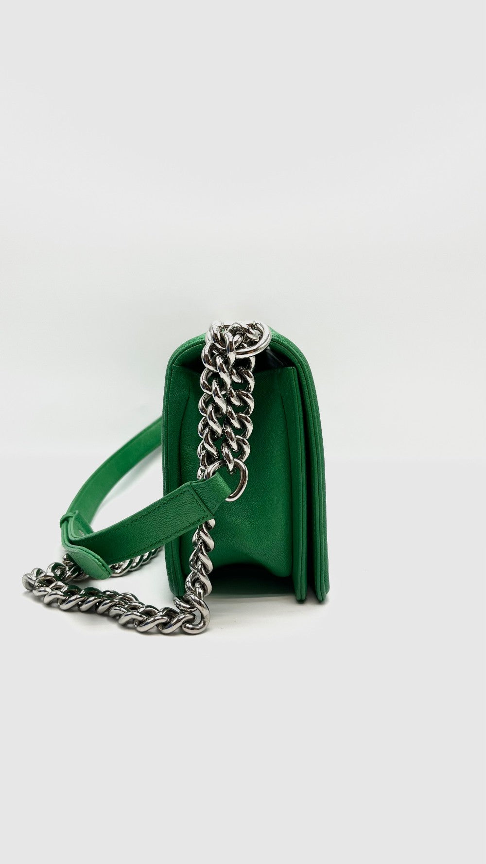 Preowned. Chanel Leboy Old Medium Green Caviar SHW. 30028279|16081