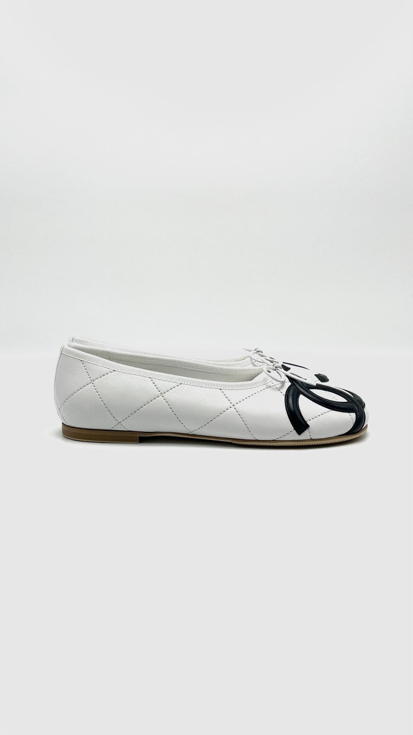 Brand New. Chanel Cambon Ballet Flats White/Black. 37C|16761