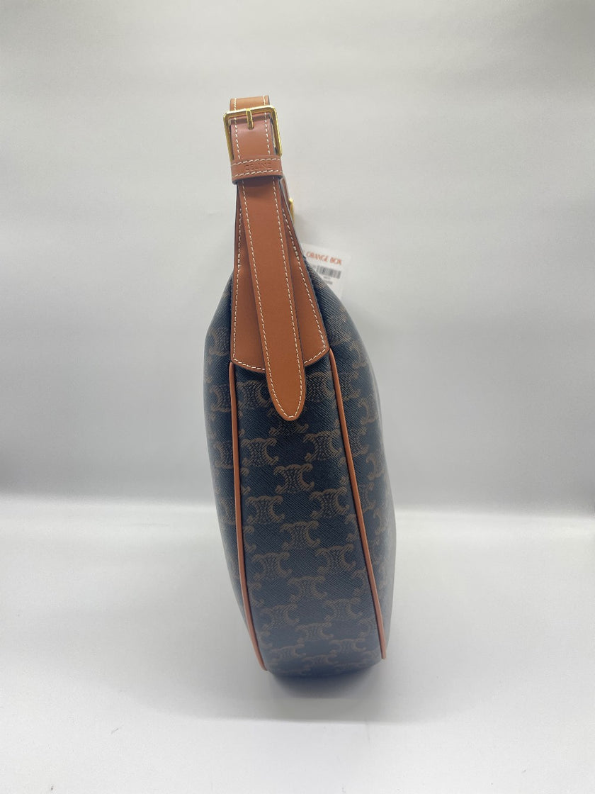 Like New. Celine Triomphe Heloise GHW|9147