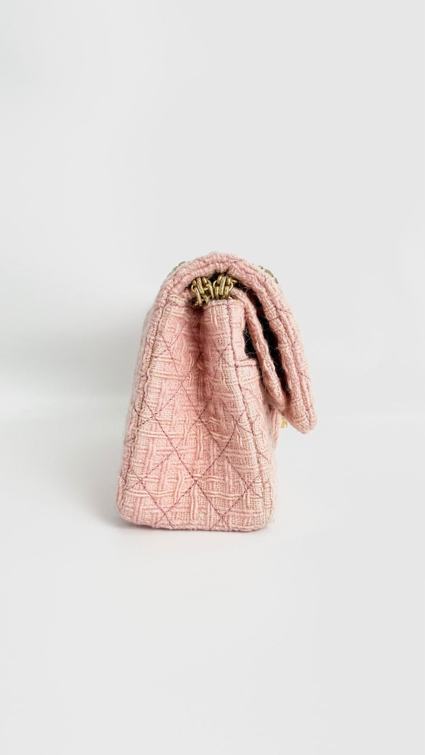 Like New. Chanel Small Reissue Tweed Pink. 23169035|4194