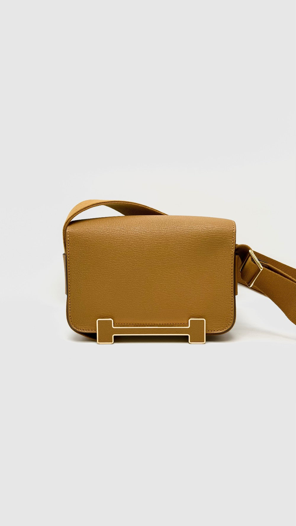 Preowned. Hermes Geta Caramel Evercolor GHW. BPU007NI|16590