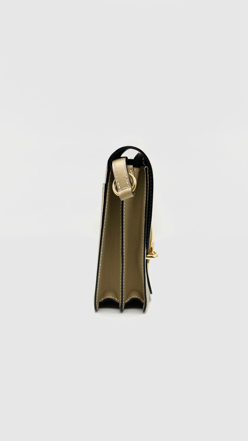 Like New. Hermes Roulis 23 Trench Evercolor GHW. XST009 SU|15595