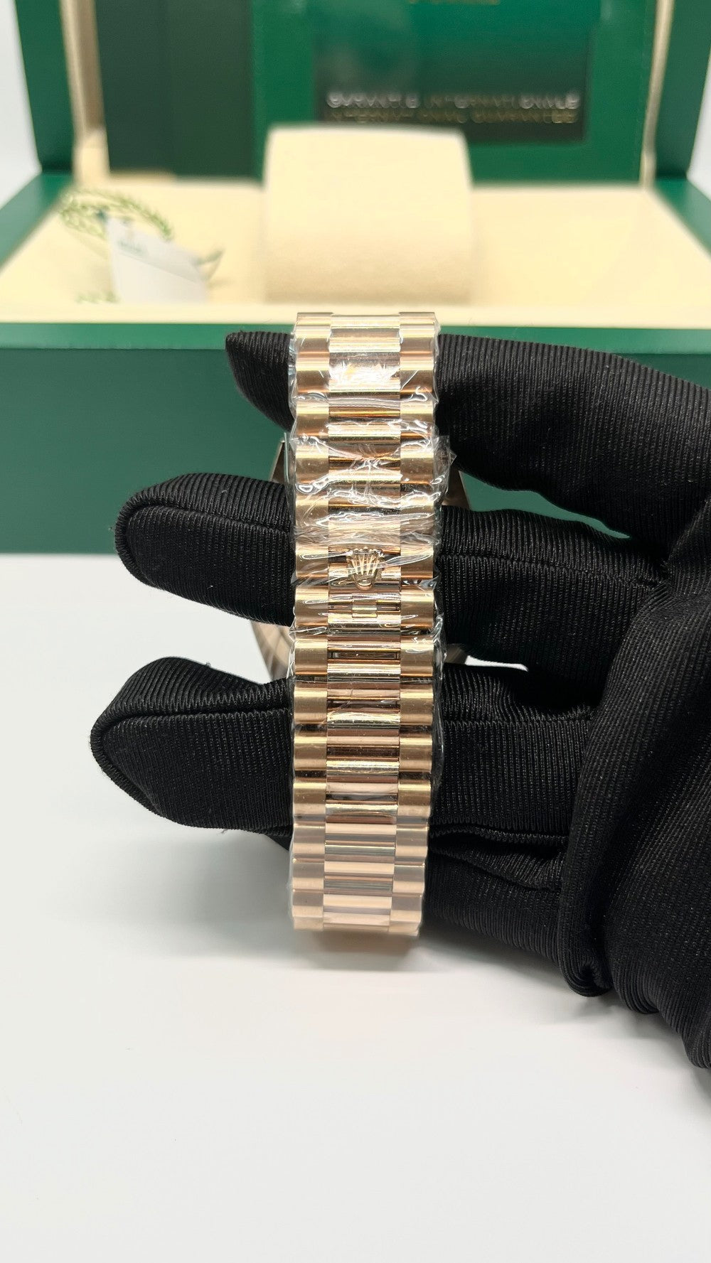 Brand New. Rolex Daydate Olive Green Dial President 40mm 2025|7814
