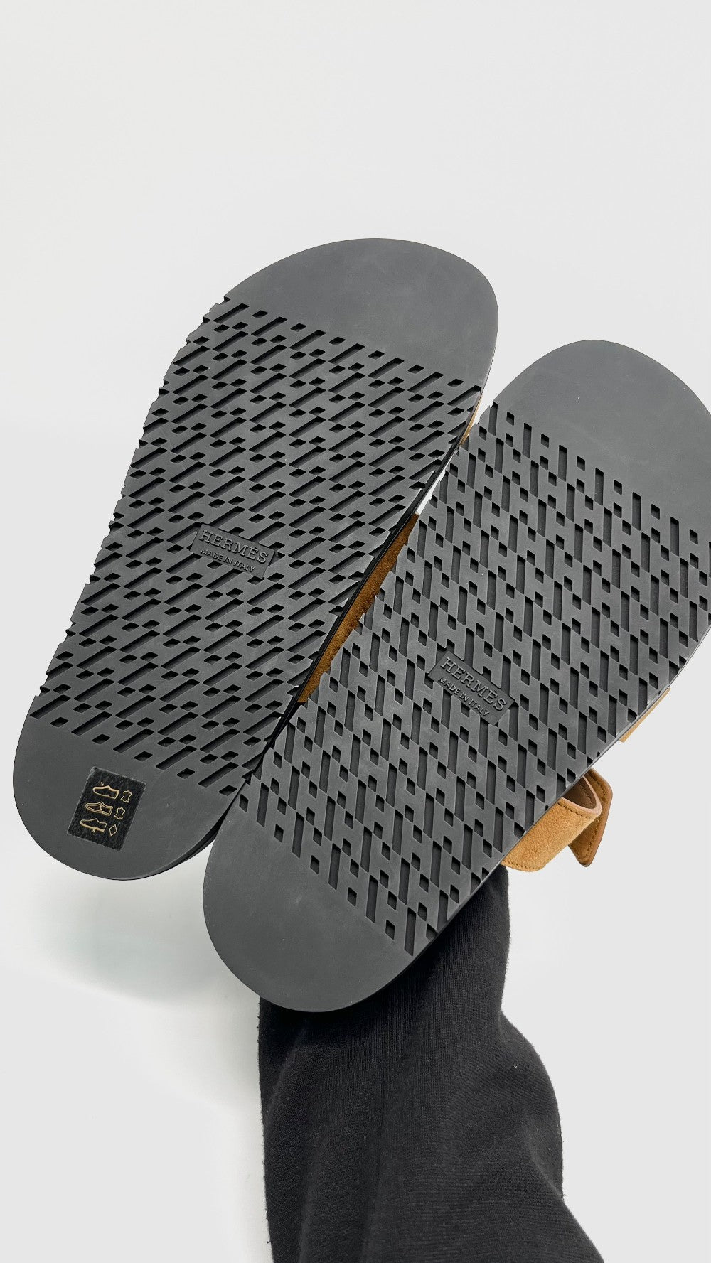 Brand New. Hermes Chypre Suede Camel. 37|13954