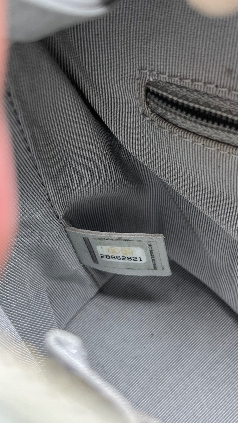 [SALE] Preowned. Chanel Gabrielle Mini White. 28862821|4246