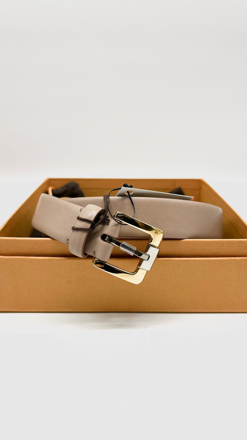 Brand New. Tods Belt Nude 95cm. DK41|10521