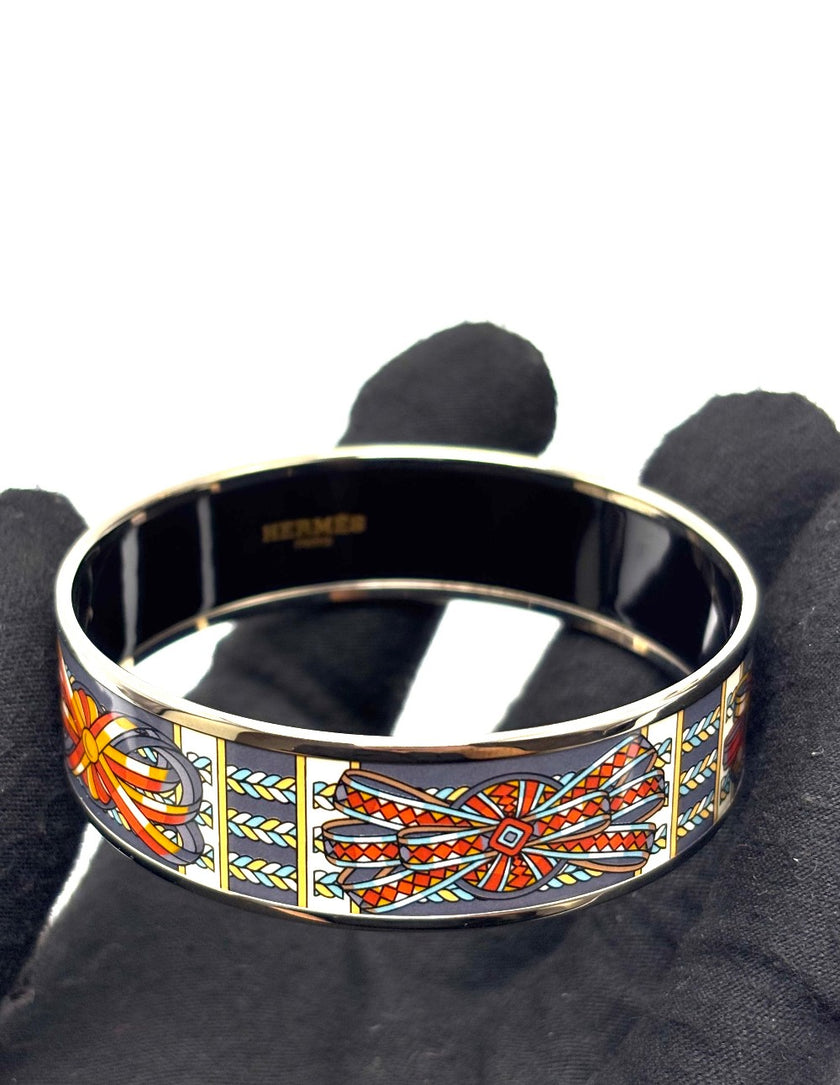 Unused. Hermes Enamel Rubans De Cheval Bangle|17233