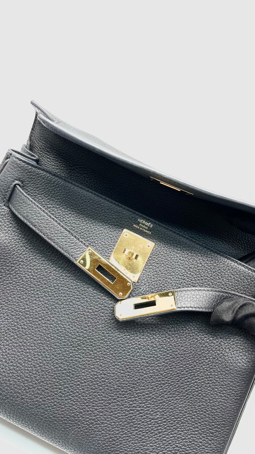 Preowned. Hermes Kelly 28 Black Togo GHW. WCT101TS|14496