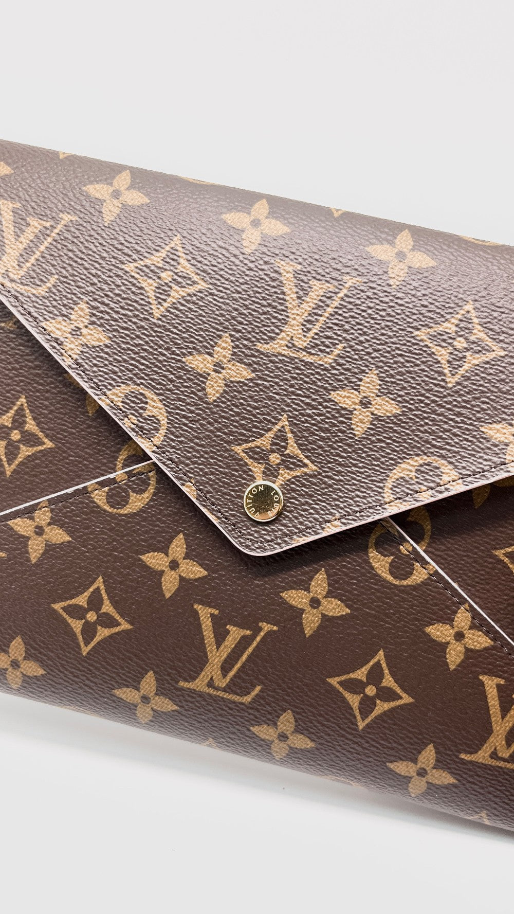 Like New. LV Kirigami Pochette Monogram. SP3158|11236