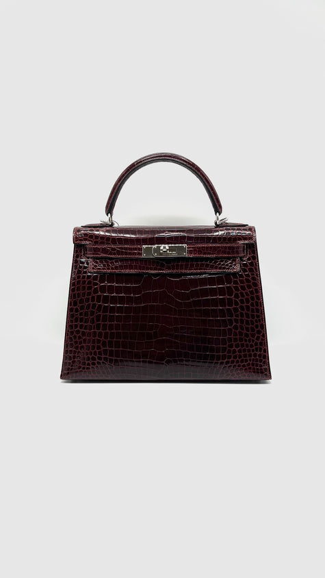 Like New. Hermes Kelly 28 Bordeaux Porosus Croc PHW. H Square 020013|15243