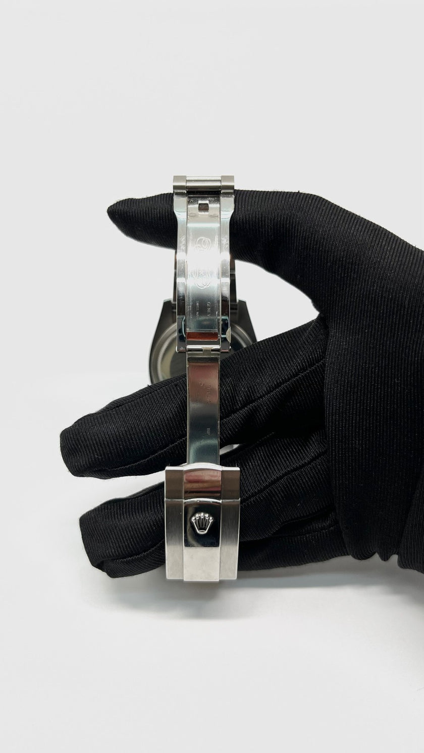 Preowned. Rolex DJ 36mm MOP Dial with Diamonds Steel Oyster Bracelet 12.5 Links 2015|14399