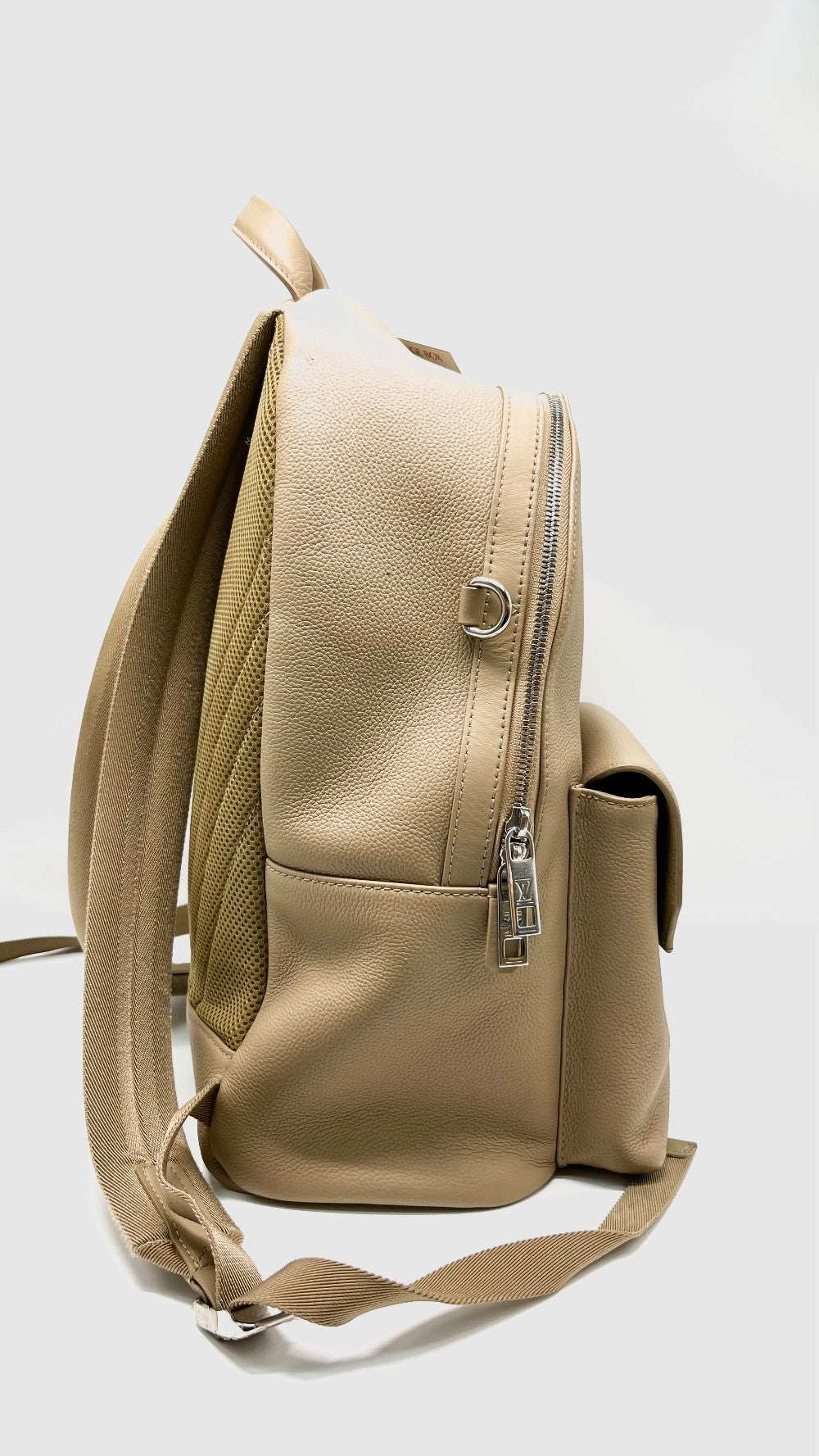 Preowned. LV Take Off Back Pack Beige SHW. MCHIP|9270