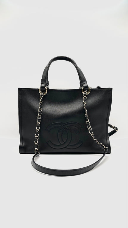 Preowned. Chanel CC Zipped Shopping Tote Calfskin Black GHW. PNJTPA01|10430