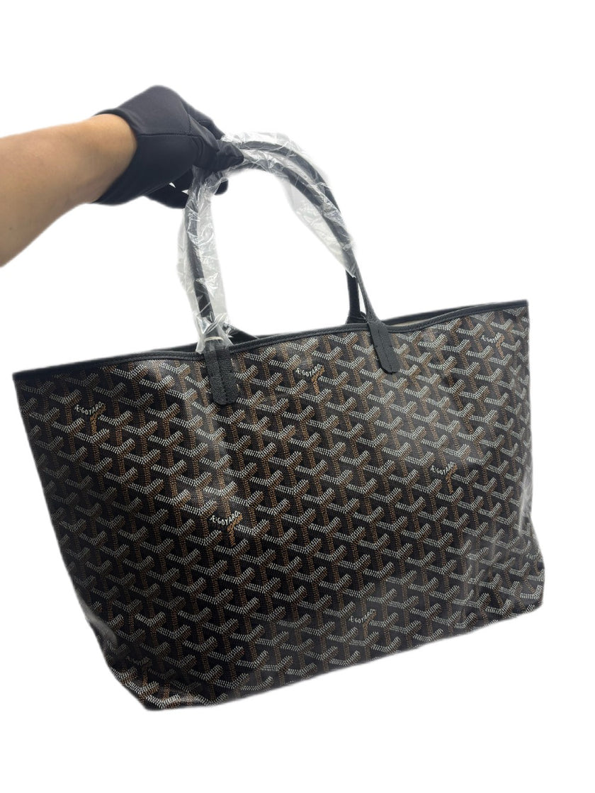 Brand New. Goyard St. Louis PM Black. CHN020263|17145