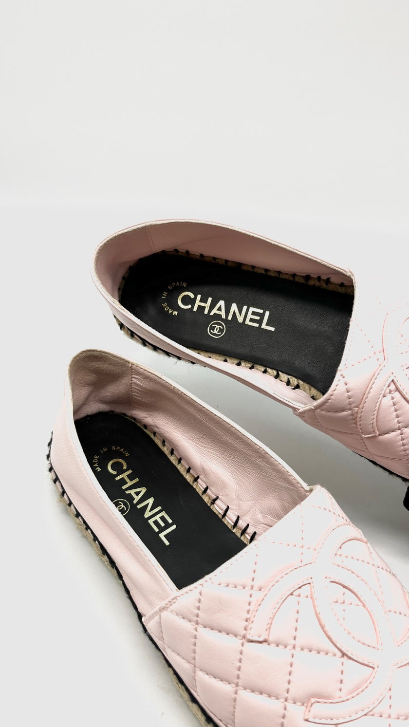 Brand New. Chanel Quilted CC Espadrille Flat Shoes Pink. 38|14925