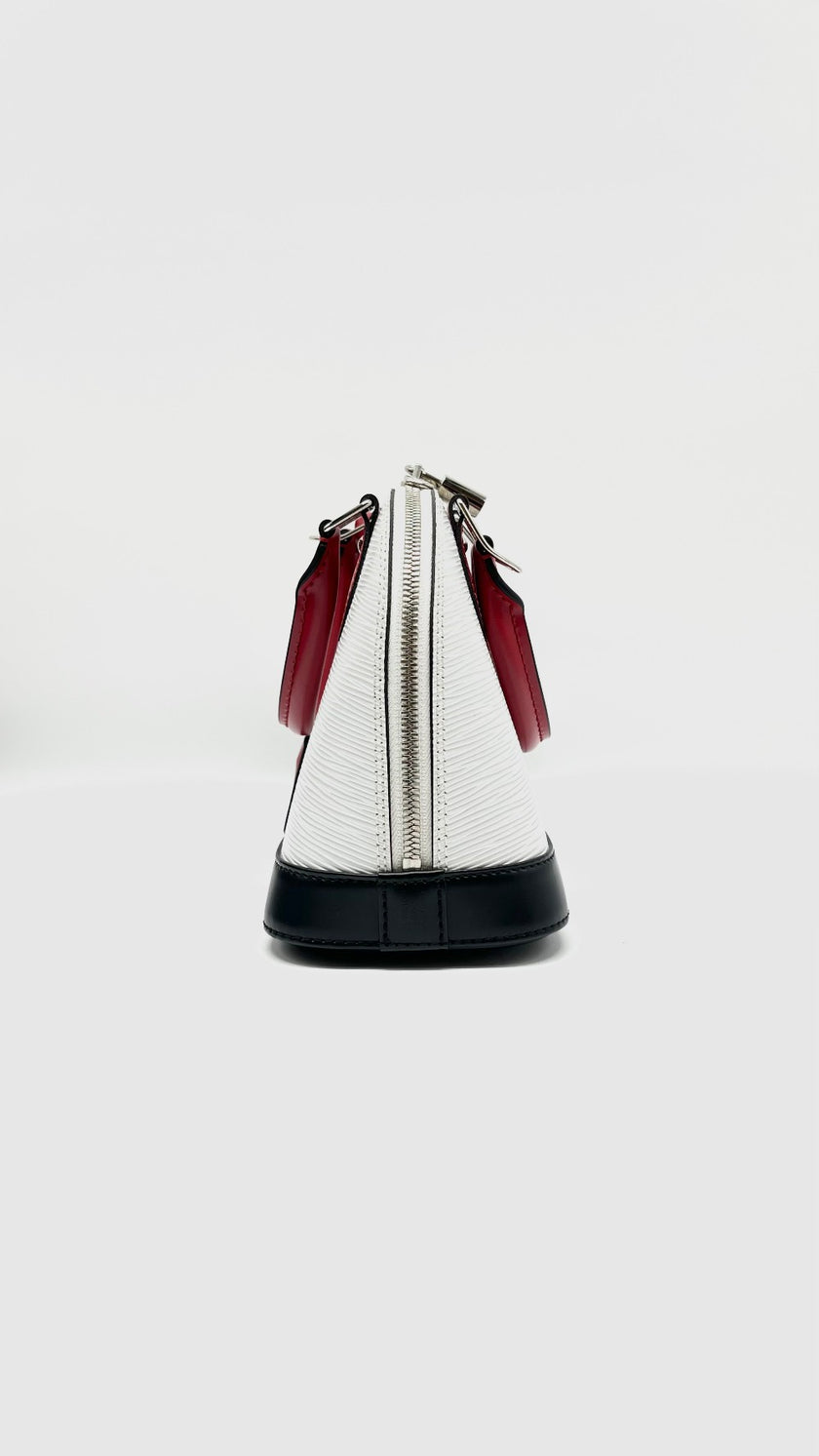 Preowned. LV Alma BB Epi White/Black Red Handle SHW. AA0240|10823