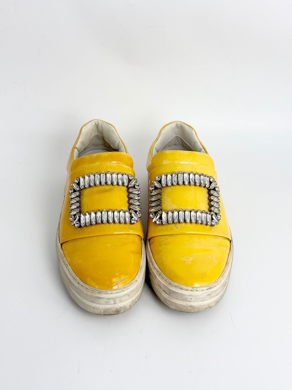 Preowned. Roger Vivier Slip On Yellow. 36|12606