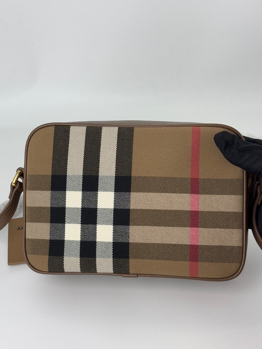 Brand New. Burberry Camera Bag Brown|6343