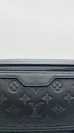 Unused. LV Messenger Voyager PM Monogram Eclipse Black. Microchip|15531