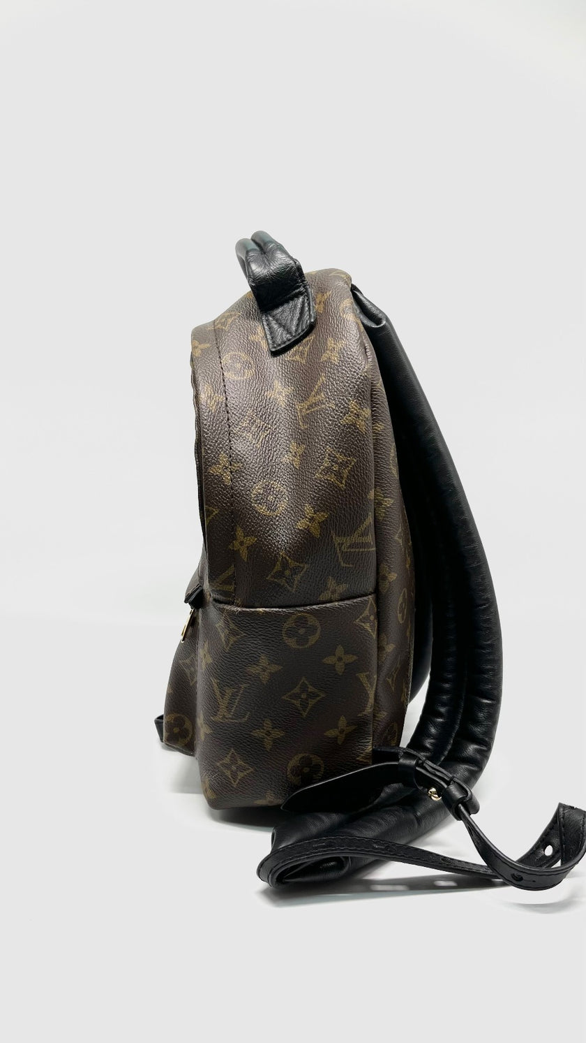 Preowned. LV Palmspring PM Monogram Backpack. CA0137|13586