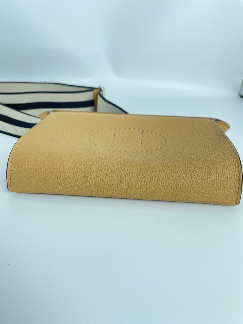 Brand New. Hermes Videpoches Beige Marfa. BAA009ZA|3488