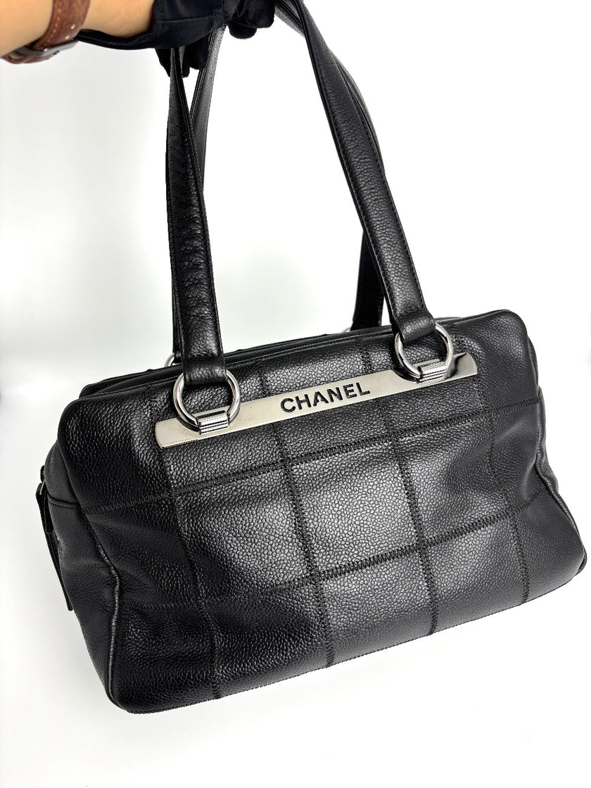 Preowned. Chanel Square Stitch Bowling Bag Black. 9701924|4051